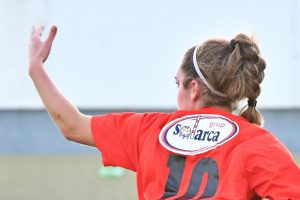 Solarca renova una temporada més el seu compromí amb el futbol femení roig-i-negre