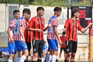 Lee más sobre el artículo Crònica Juvenil | Dos gols del Girona en el temps afegit certifiquen el descens del Juvenil a Preferent