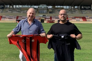 Lee más sobre el artículo <strong>Lagupres i la Fundació Futbol Base Reus signen un acord de col·laboració</strong>